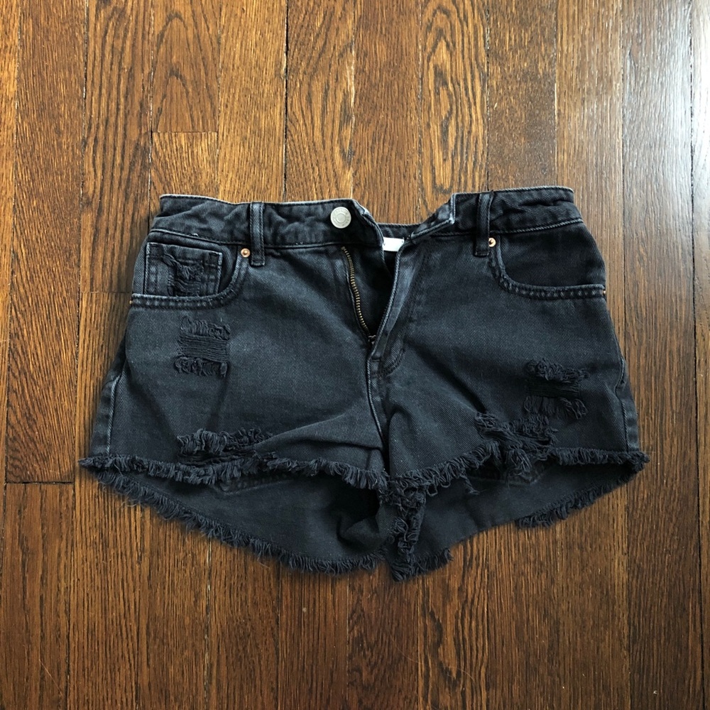 LIGHTLY WORN- Women’s PacSun Black Ripped Jean Shorts